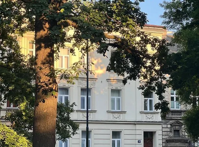 Lejlighedshotel Hive Family House 3*