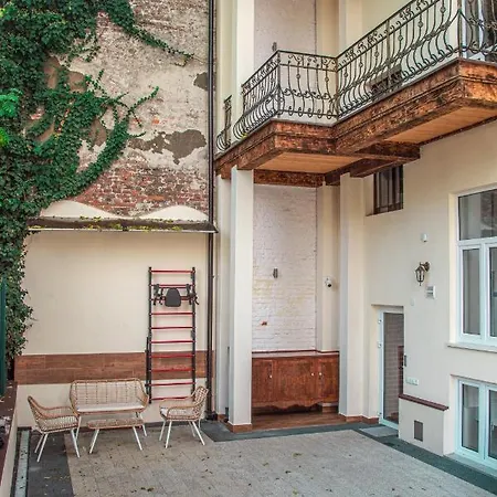 Hotel apartamentowy Hive Family House Kraków