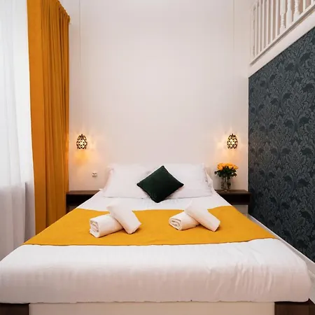Hive Family House Aparthotel 3*