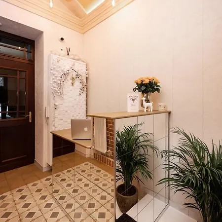 Hive Family House Aparthotel Krakov