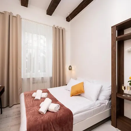 Hotel apartamentowy Hive Family House