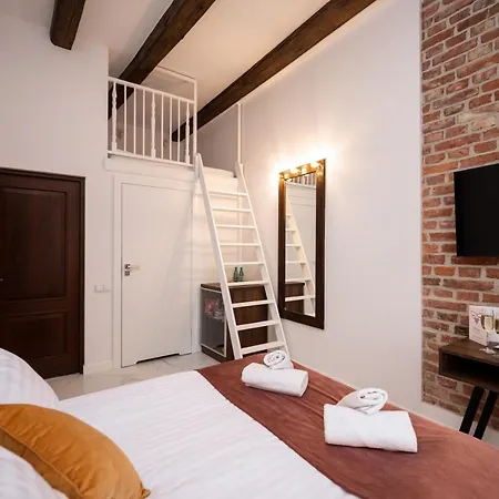 Hive Family House Hotel apartamentowy 3*