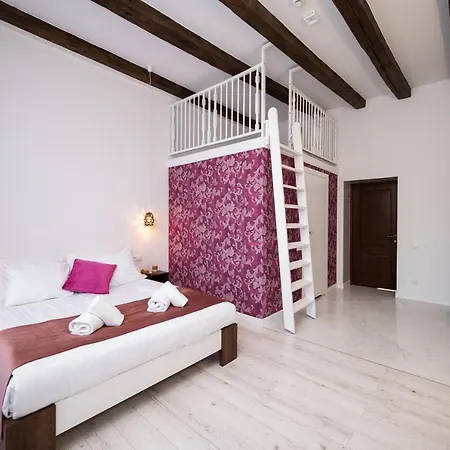 Hive Family House Krakov
