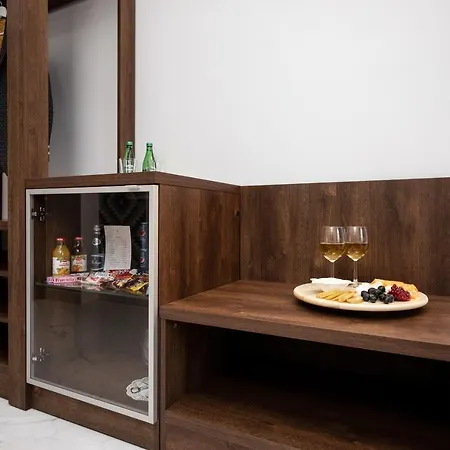 Hive Family House 3*