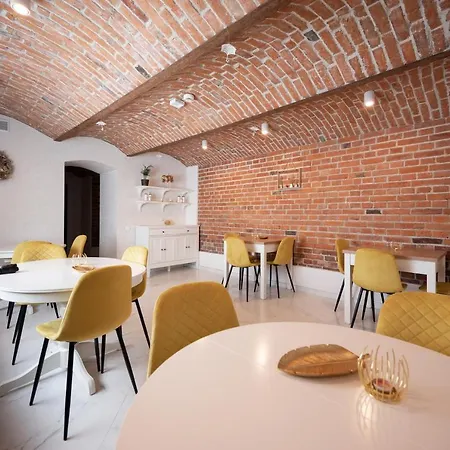 Hive Family House Aparthotel