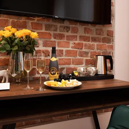 Hive Family House Hotel