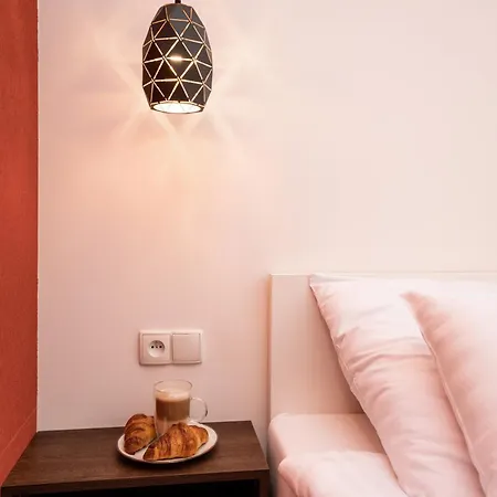 Hive Family House Aparthotel