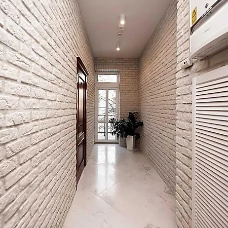 Aparthotel Hive Family House