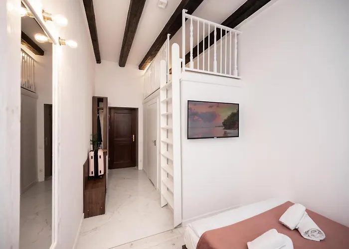 Hive Family House 3* Kraków