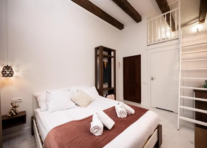 Hive Family House 3* Kraków