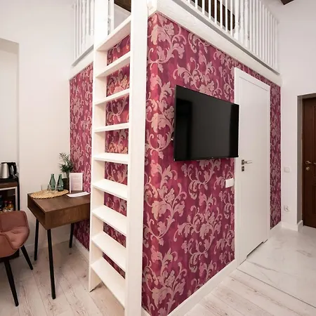 Hive Family House Апарт-отель 3*