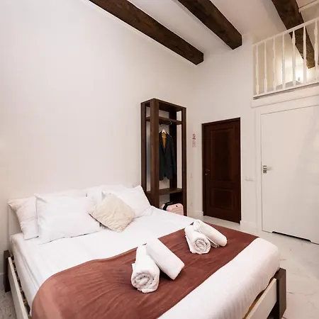 Hive Family House 3* Краков