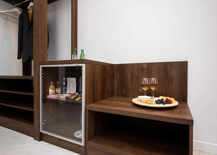 Hive Family House 3*