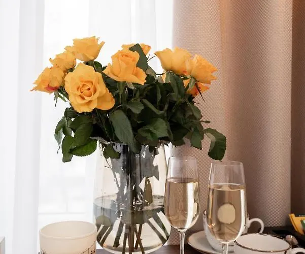 Hive Family House 3*