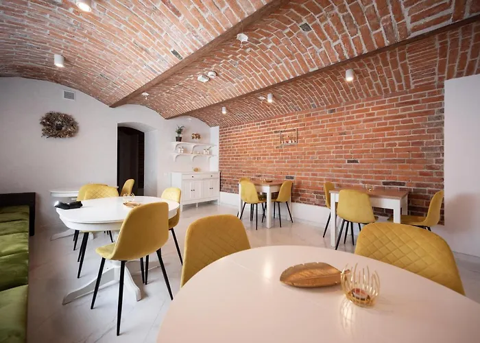 Hive Family House 公寓式酒店