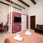 Hive Family House Aparthotel