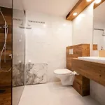 Aparthotel Hive Family House Krakov