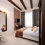 Hive Family House 3* Krakov