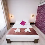Aparthotel Hive Family House