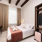 Hive Family House Aparthotel 3*