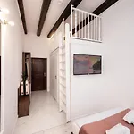 Hive Family House 3* Krakov