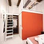 Hive Family House Aparthotel Krakov