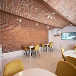 Aparthotel Hive Family House