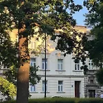 Aparthotel Hive Family House 3*