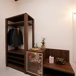 Hive Family House 3*